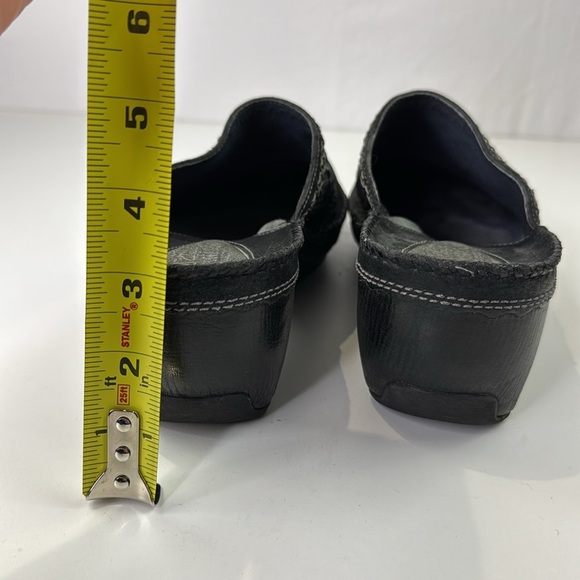 Clarks Artisan Women's Black Slip-On Wedge Shoes - Picture 6 of 11